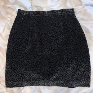 VINTAGE❤️ cheetah print velour skirt